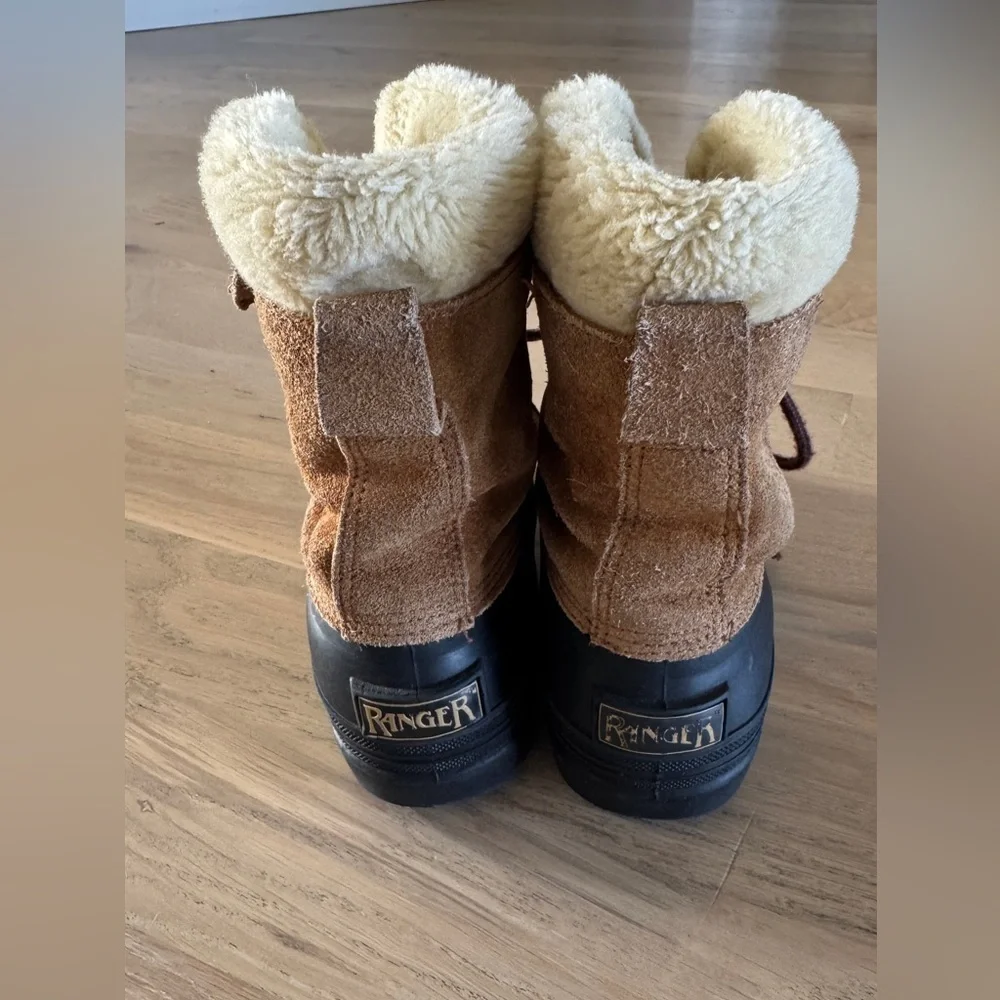 Ranger kids snow boots size 2
